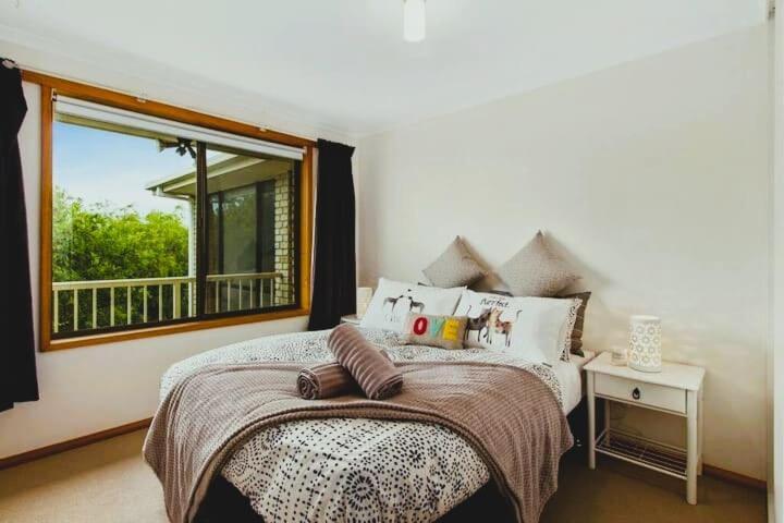 Spacious Modern Home Outstanding Views Sleeps 9 Hobart Exterior foto